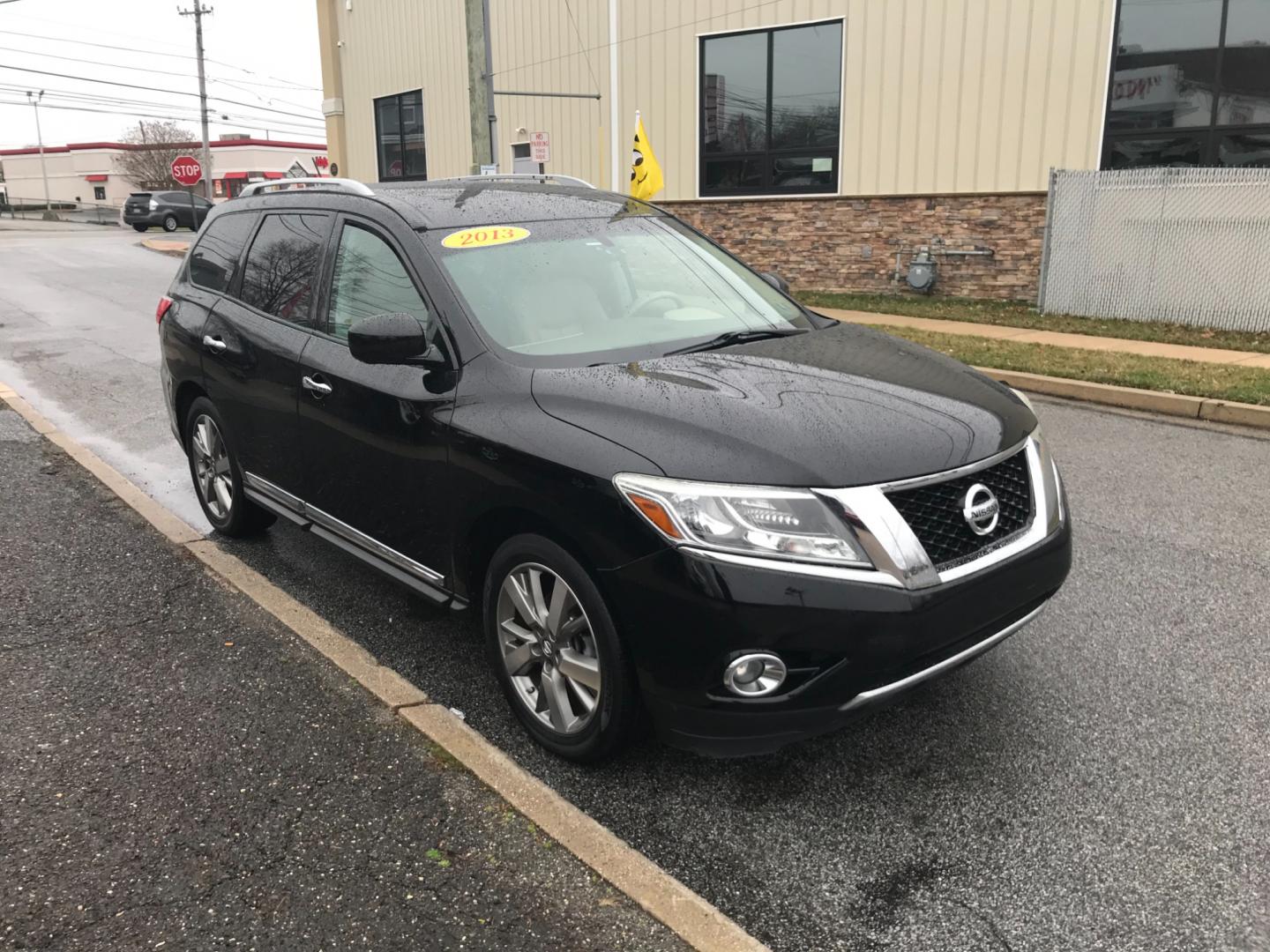 2013 Black /Tan Nissan Pathfinder Platinum (5N1AR2MM2DC) with an 3.5 V6 engine, Automatic transmission, located at 577 Chester Pike, Prospect Park, PA, 19076, (610) 237-1015, 39.886154, -75.302338 - Photo#3